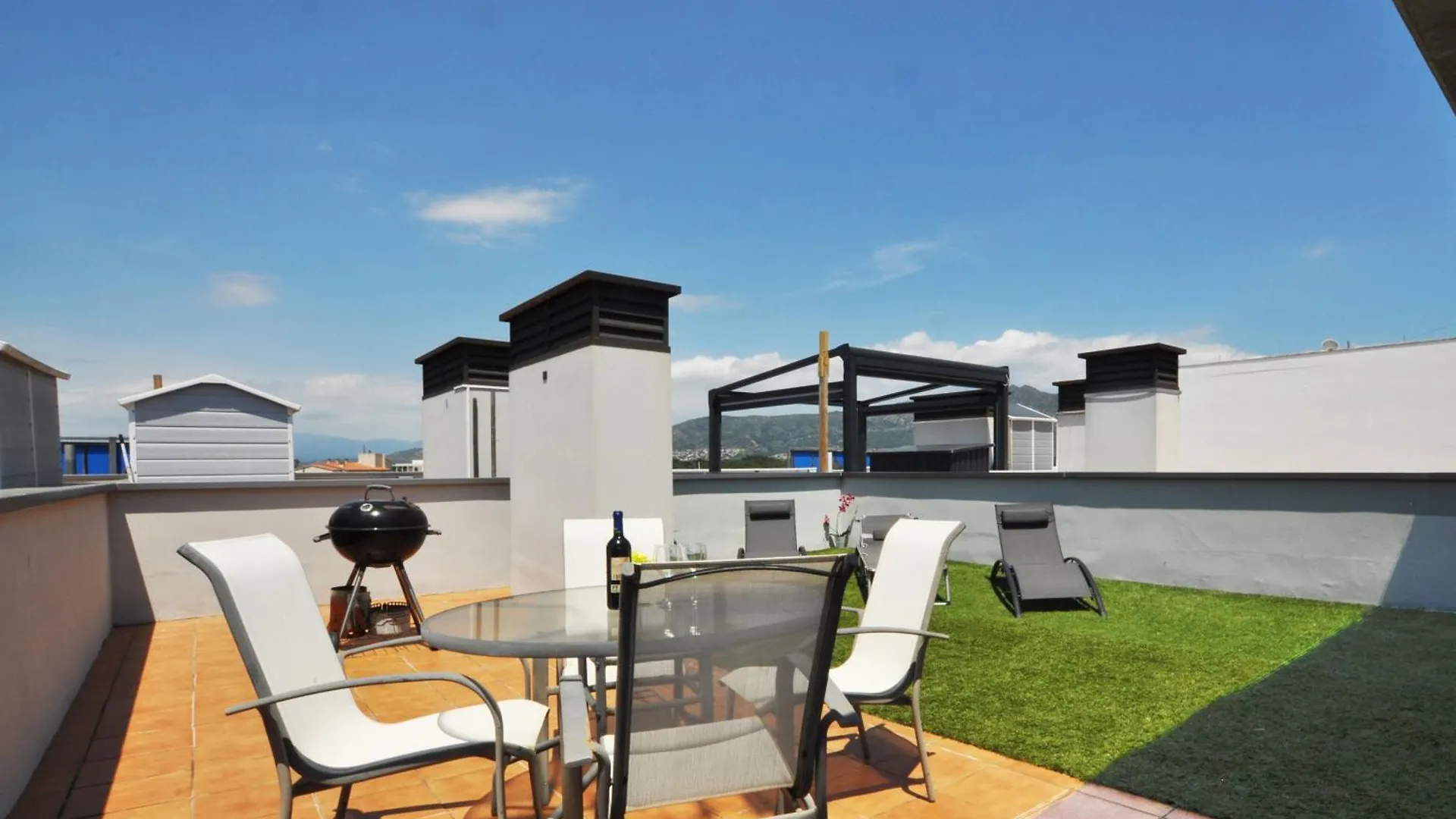 דירות אמפוריבראבה 1235 Blaumarina Con Piscina - Apivend Immo