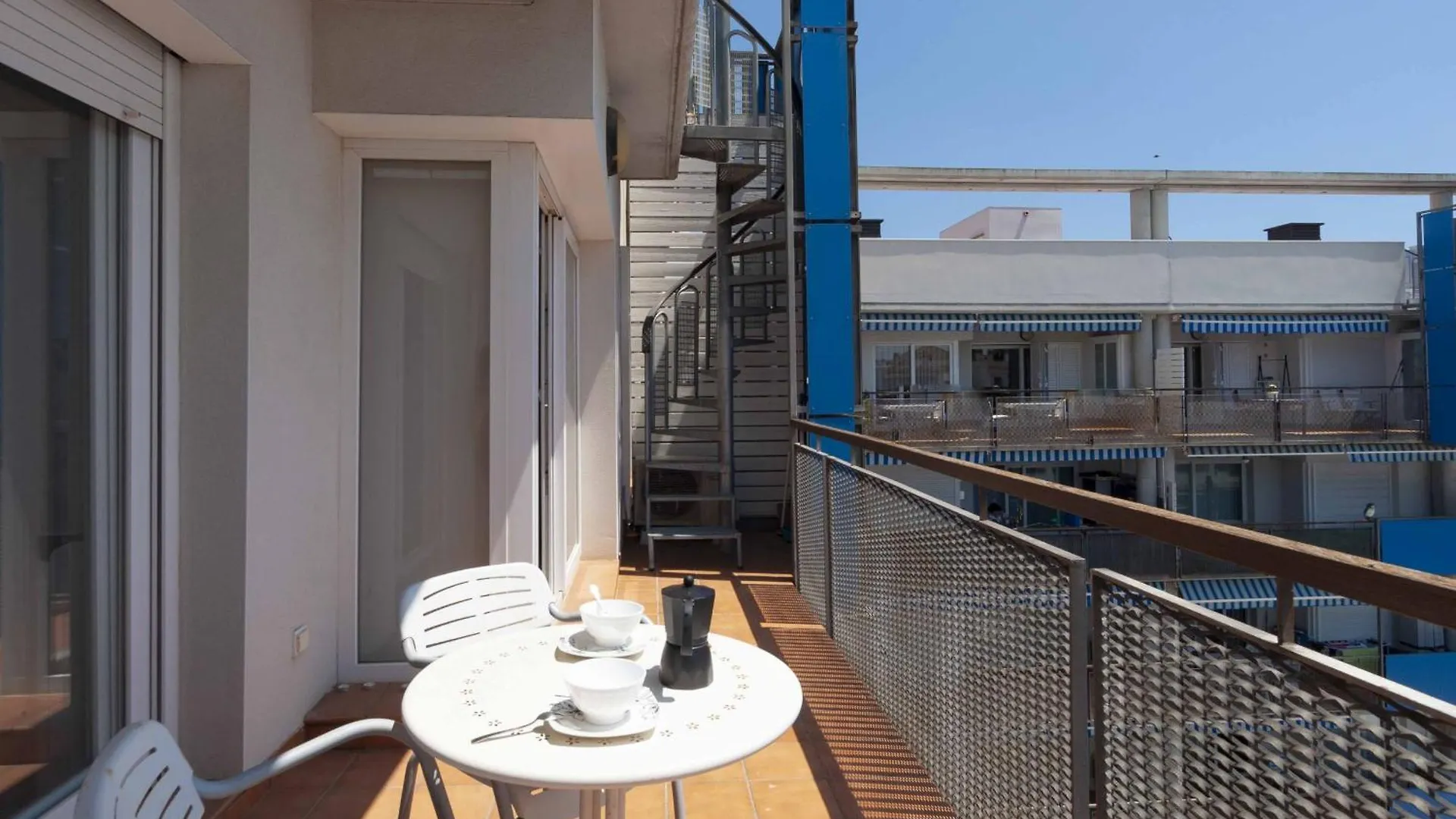 דירות אמפוריבראבה 1235 Blaumarina Con Piscina - Apivend Immo
